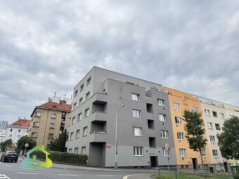 Pronájem slunného bytu 1+kk s terasou – Praha 4, Nusle, ul.