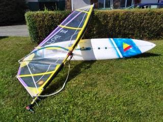 Windsurfing HIFLI.