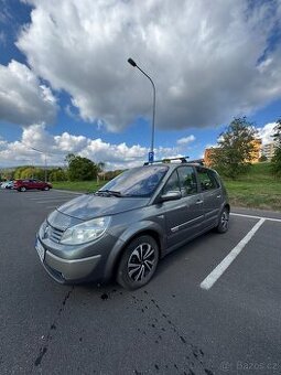 Renault Scenic - 1