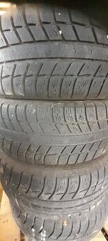 Zimní  pneu  195/55R16