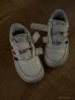 👟 Dětské boty Adidas vel. 23 (6½K)