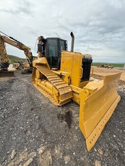 Buldozer CAT D6N XL-TOP STAV-Nový podvozek