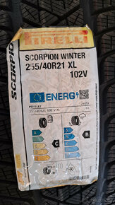 Zimní pneu PIRELLI WINTER 255/40 R21