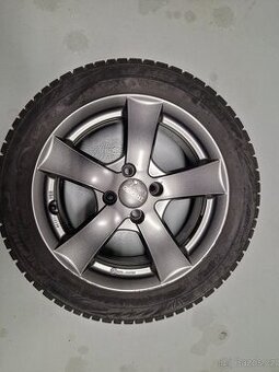 Prodám zimní pneu včetně disku 185/55 R15