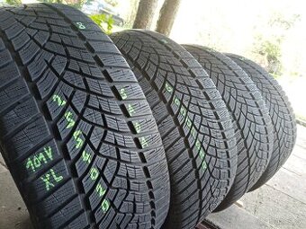 Zimní pneu 4kusy 255/40/20 vzorek 99% GOODYEAR - dobírka