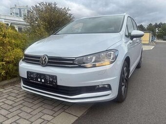 Volkswagen Touran 1.4 TSI 110kw 03/2018 7 míst