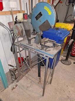 Kotoucova pila na kov