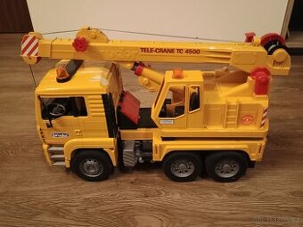 Dětský nákladní autojeřáb