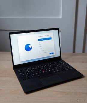 Lenovo X1 Carbon Gen 8 / 4K / i7 / 16GB RAM / 1TB NVMe SSD