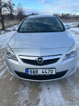 opel astra J sports tourer 2012 1.7cdti 6ti kvalt