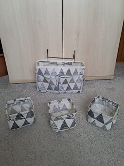 Košíčky, organizéry k přebalovacímu pultu - sada 4 kusů