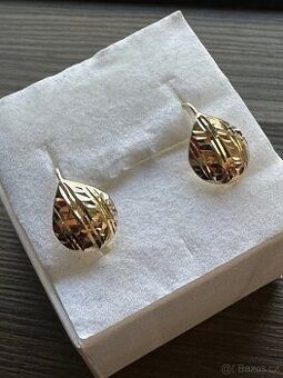 Zlaté náušnice, kapky