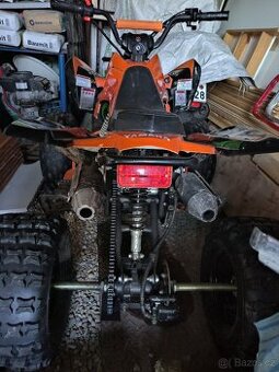 Prodám dětskou čtyřkolku Buffler XS125Y.