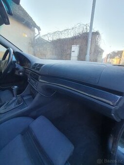 Černý dekor bmw e39