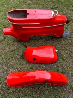 Plecharina Jawa Pionyr 20 rumělková