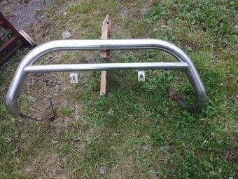 Přední ochranný rám na auto