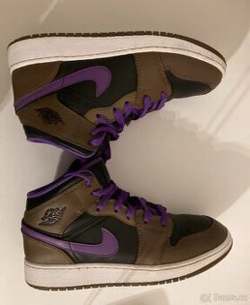 Jordan 1 Mid Purple Mocha