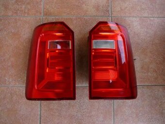 VW CADDY 4 IV- ZADNÍ LAMPY - 2K1945095E , 2K1945096F