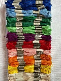 Vyšívací příze - bavlnky 100ks 10 barev