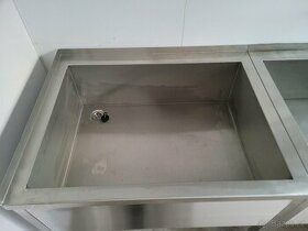 Nerezové mycí stoly včetně tlakové sprchy - 1
