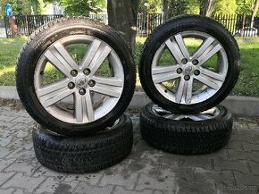 Zimní Kola 5x114,3 Avensis Auris Prius RAV4 215/50R17