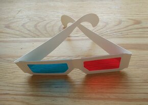 3D brýle zánovní zboží, červeno-modré univerzální velikost