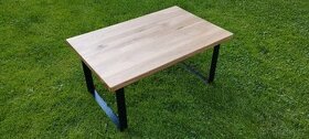 Konferenční stolek z dubu