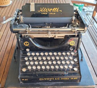 Psací stroj Olivetti - rok 1923