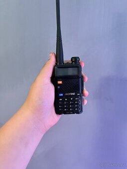 Vysílačka Baofeng UV-5R