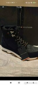 TOMMY HILFIGER VEL.44 NOVÉ NENOŠENE 2000kč - 1