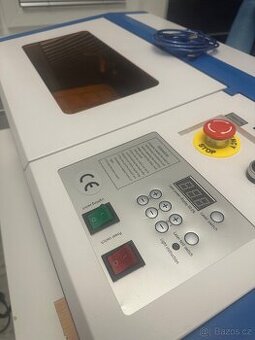 CO2 laser 40W - záruka 17 měsíců