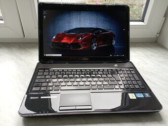 Fujitsu LIFEBOOK A512-core i3-6g ram-740g disk