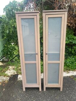 IKEA Hemnes vitríny - šedohnědé - 2 kusy