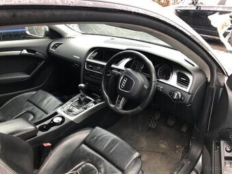Audi A5 náhradní díly interiéru
