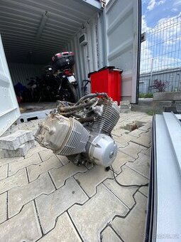 Motor na ND - Honda Varadero 125