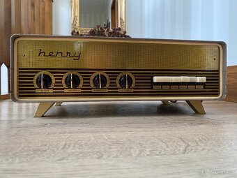 Henry HV215 - Elektrónkový Hi-Fi Stereo zosilňovač