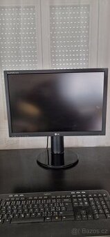 24" IPS monitor LG