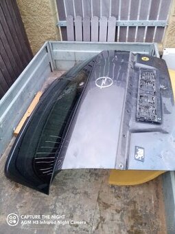 páté dveře, lampy Opel Zafira B