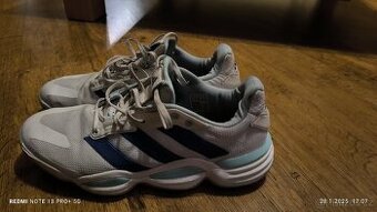 Adidas stabil 16