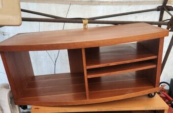 Televizní/konferenční stolek na kolečkách