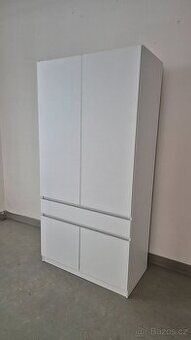 Šatní skříň bílá
