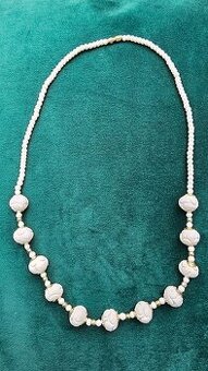 Náhrdelník slonová kost kuličky se zlatým