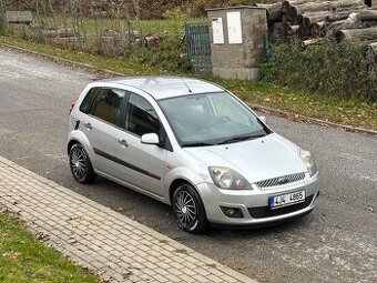 Ford fiesta 1.3 51kw