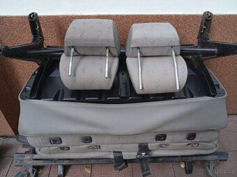 VW T4 pásy + sedadla 3+2+1