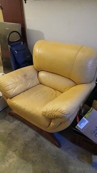 Křeslo z ekokůže 110x90x90cm šxhxv