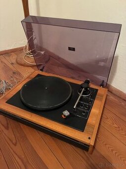 Gramofon Tesla NC420