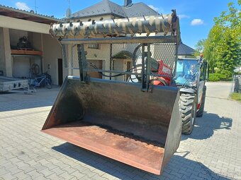 2016 Nakládací lžíce s frézou MX pro Manitou