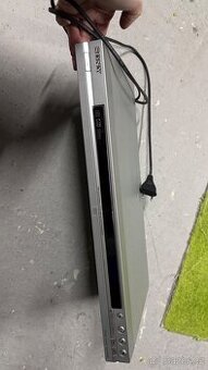 DVD přehrávač Sony DVP-NS355 s ovladačem