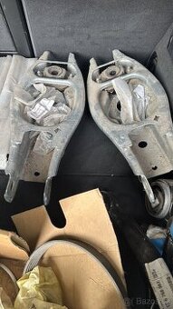 Zadní Ramena bmw 33326772899