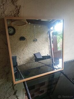 Velké čtvercové zrcadlo